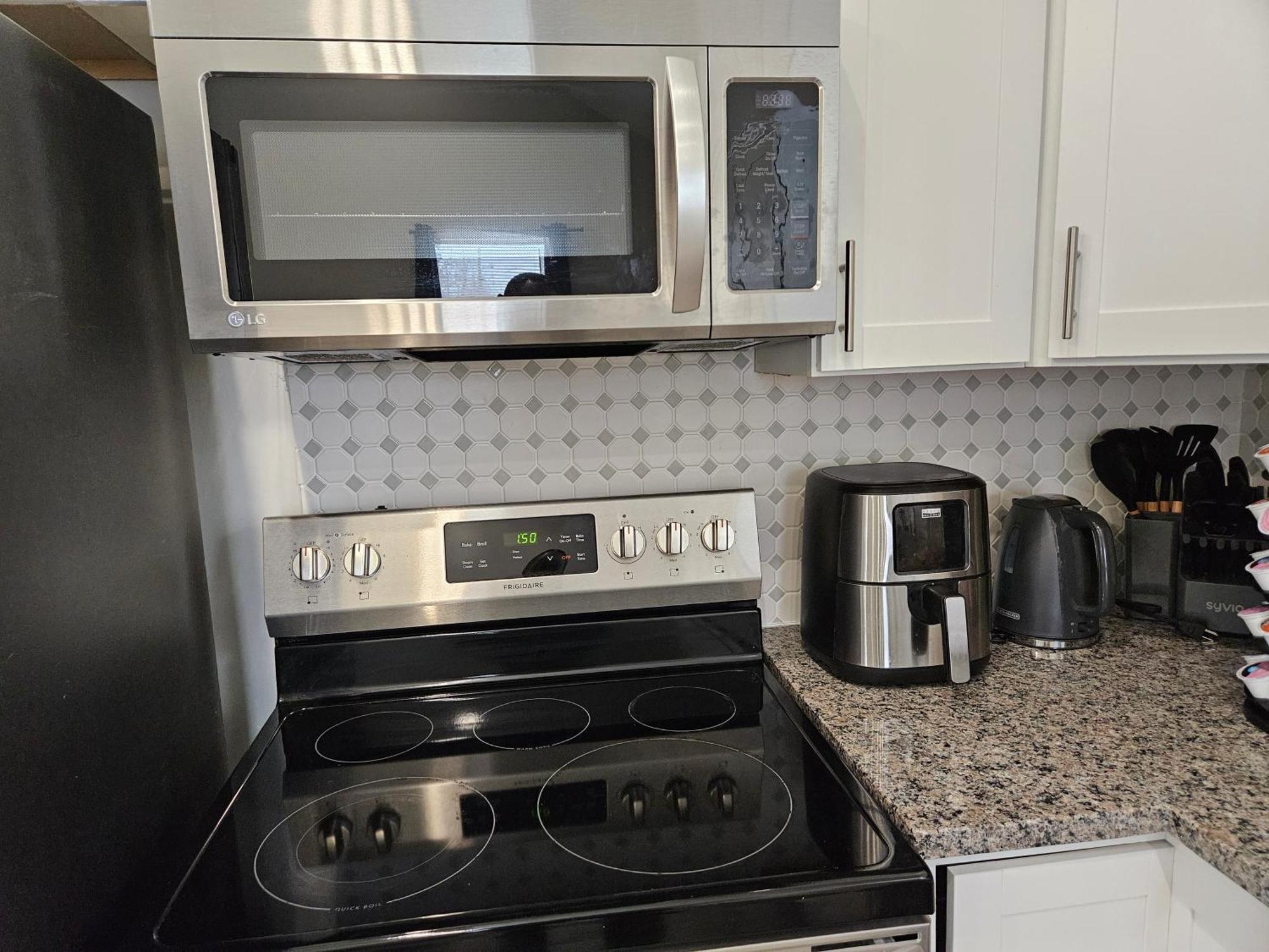 New 3Bd Home Near Downtown Indy インディアナポリス エクステリア 写真
