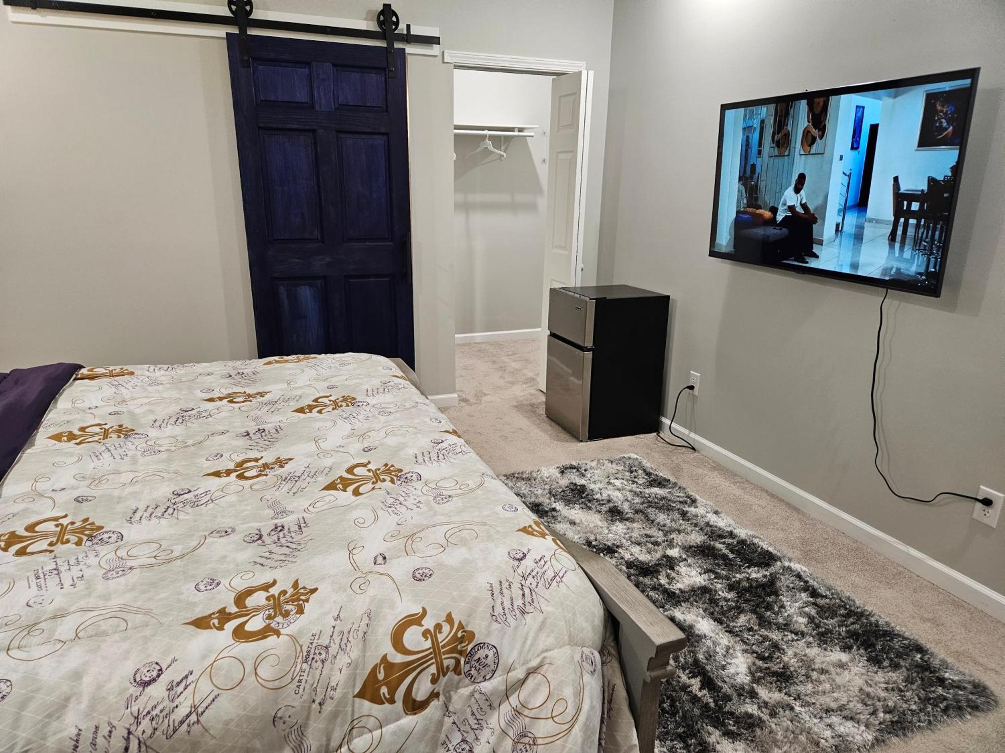 New 3Bd Home Near Downtown Indy インディアナポリス エクステリア 写真