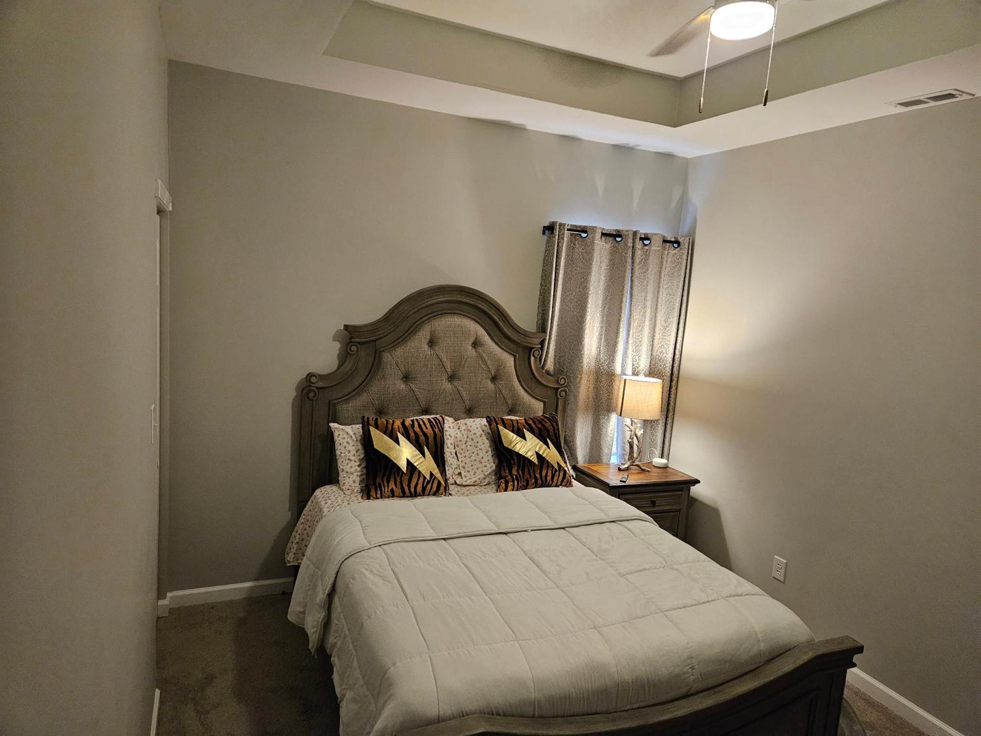 New 3Bd Home Near Downtown Indy インディアナポリス エクステリア 写真